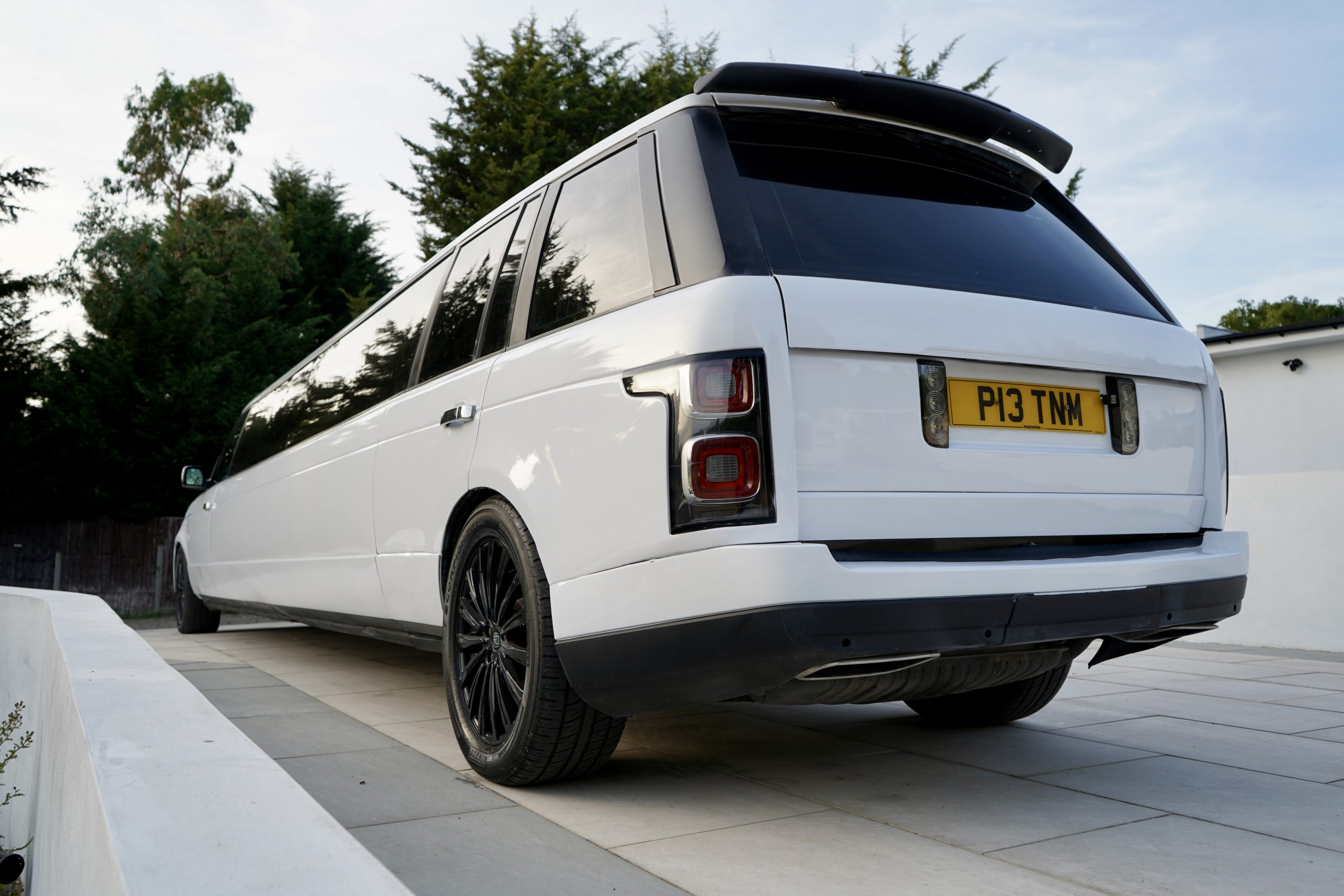 Range Rover Limo Rear Left View